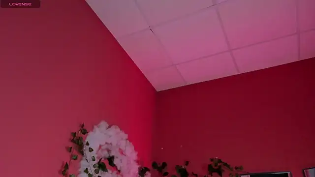 Chat +18 de hey_tessa ao vivo