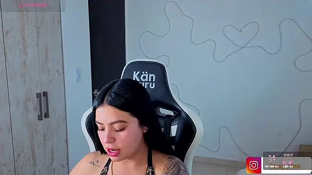 Victoryyy_ Live XXX-Chat