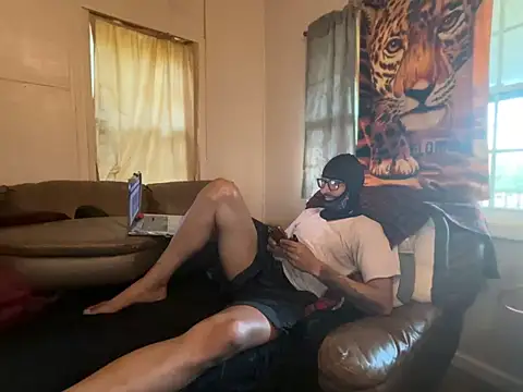 ThrowedWorldWide: απευθείας συνομιλία ΧΧΧ