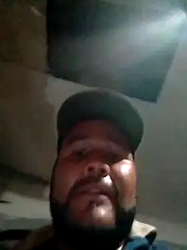 Chat XXX en directo de Guanatos13