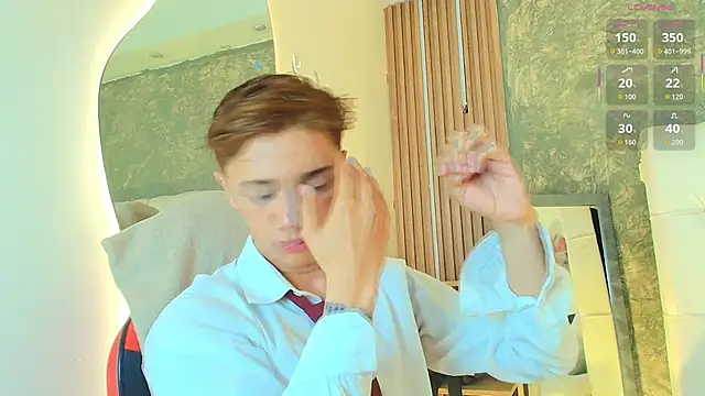 Tomy_Rox: онлайн-секс-чат