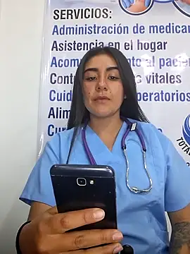 CAROLINE__07 – Naživo XXX chat