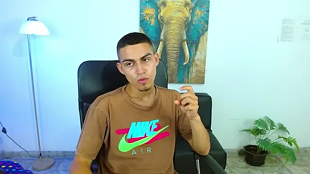 lucass_18 – webcam-show