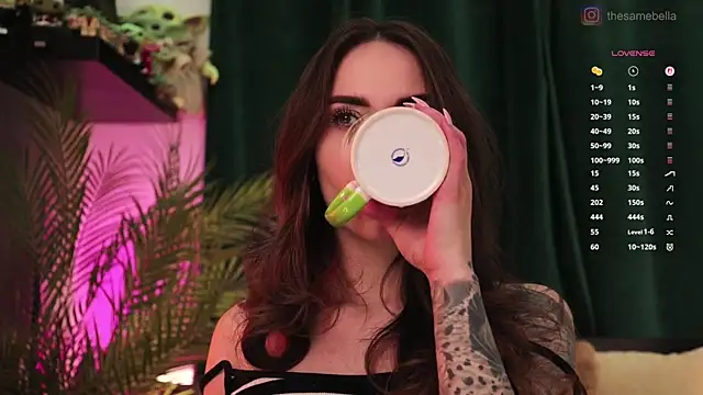 -BabyYoda's Live XXX Chat