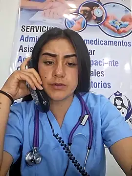 CAROLINE__07 Adlı Modelin Canlı XXX Sohbeti