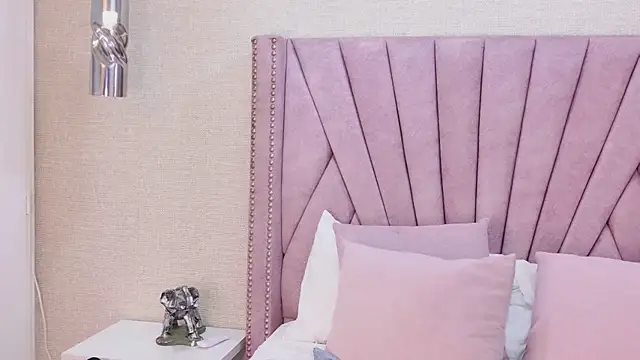 MarilynFoox élő XXX-chatje