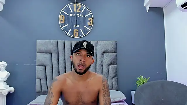 XXX chat uživo modela Robin_Rief