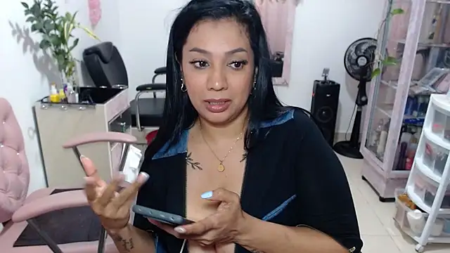 Czat XXX na żywo – titsbiglovers