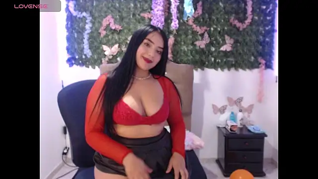 Czat XXX na żywo – adara_cute_69