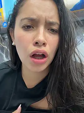 Miss_Bella_Flame's Live XXX Chat