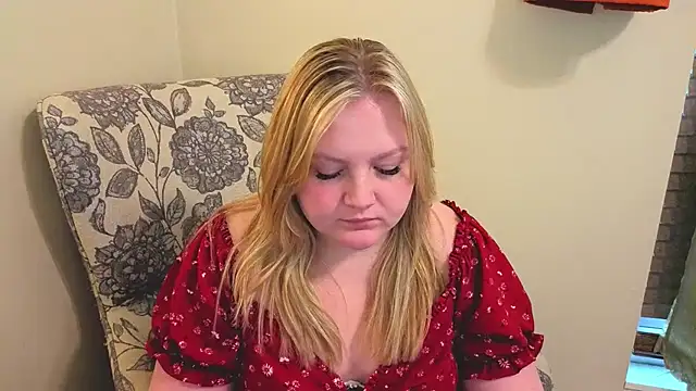 PhatAssBlond's Webcam Show