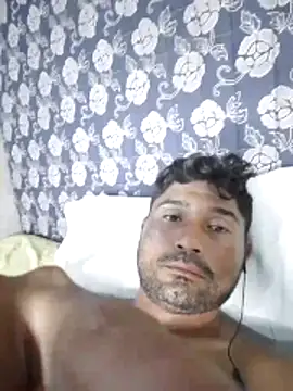 Diogo100 Show in webcam