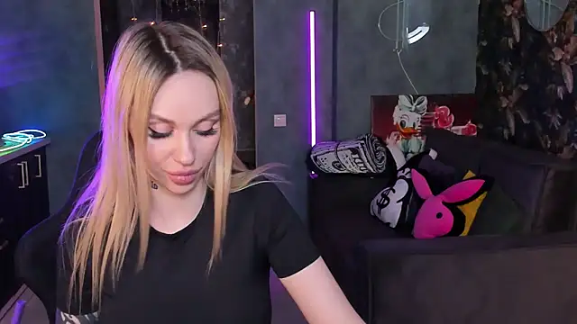 Blckmirrorr élő XXX-chatje