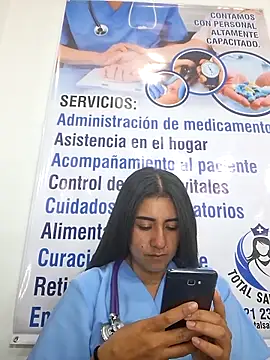 CAROLINE__07 élő XXX-chatje