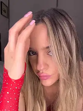 KatieCutieXooo Chat XXX in diretta