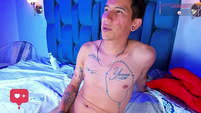 Zoe_Axel1's Webcam Show