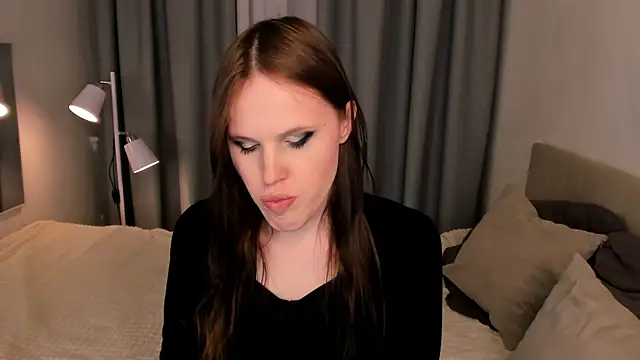 EffieMinki 在線直播表演