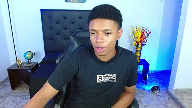 liiam3 Chat XXX in diretta