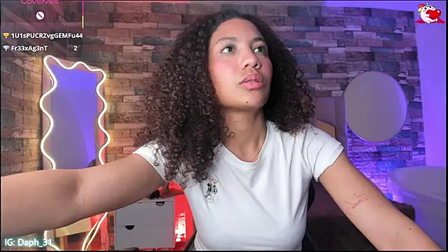 Daphnne_tayn Live XXX chat