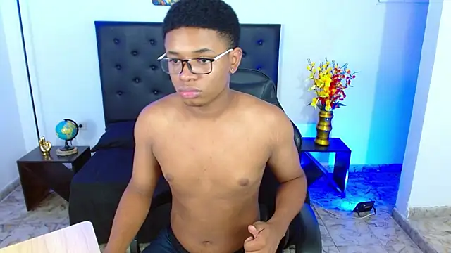 XXX chat uživo modela liiam3