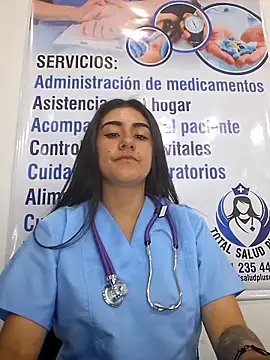 Chatroom XXX en direct de CAROLINE__07