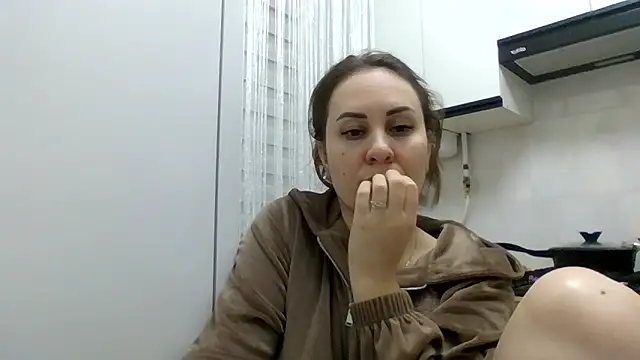 Chatroom XXX en direct de MeadowEyes