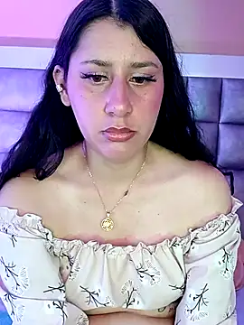 LunaDamasco 现场XXX聊天