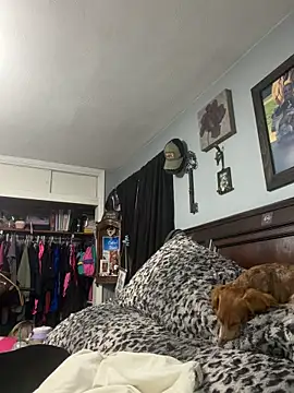 sweetkacibaby: διαδικτυακό σόου στην κάμερα