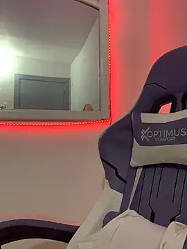 La-Gatiita-transのウェブカメラショー