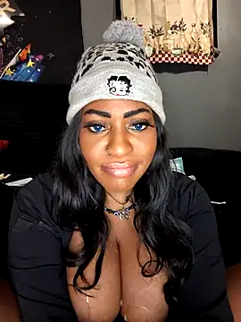 แชท XXX สดของ AmazonianMistress