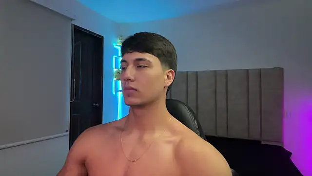 CHRIS_MORGAN1 Live XXX-Chat