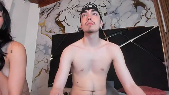 Chatroom XXX en direct de Couple_In_Heat