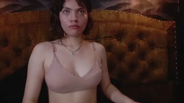 LiaSweetxx's Live XXX Chat