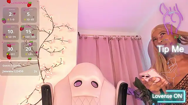 Mara_royalのウェブカメラショー