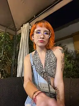 Alice_Hecatee: вебкам-шоу