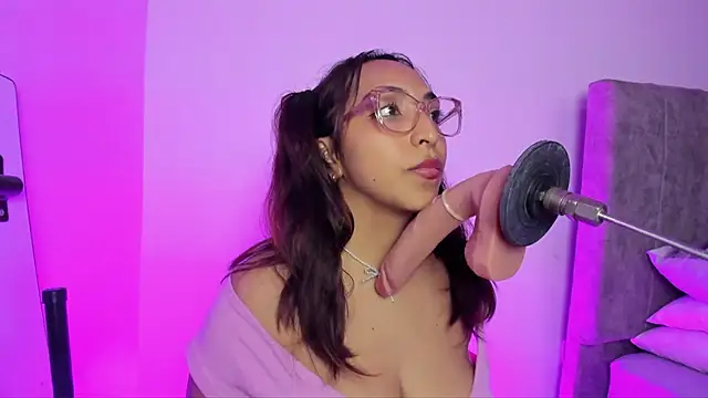 Leticia_brownn1's Live XXX Chat