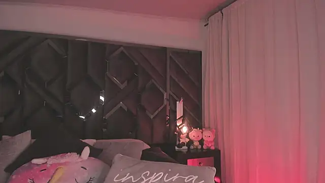 iberiavega Adlı Modelin Canlı XXX Sohbeti