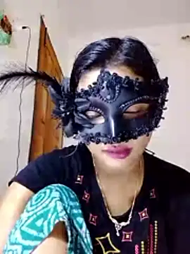 Sweetie_250 Adlı Modelin Canlı XXX Sohbeti