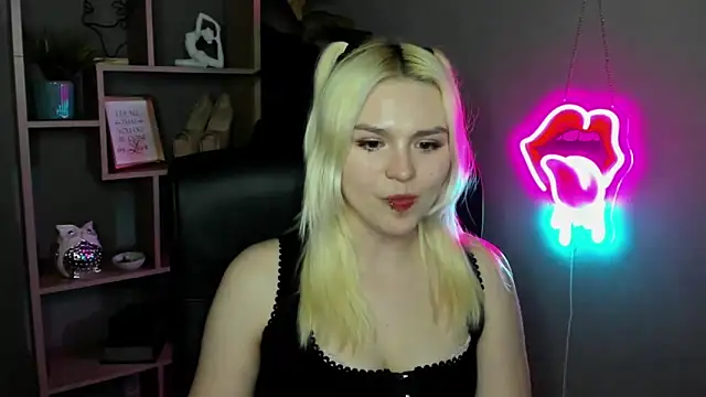 SweetLilyxo's Live XXX Chat