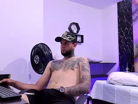 liam_heart Webcamshow