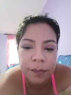 Chat +18 de Sofiia_W26 ao vivo