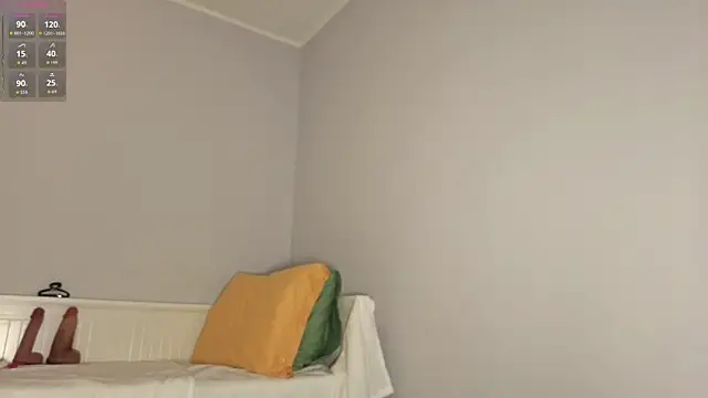 TinyMika Adlı Modelin Canlı XXX Sohbeti