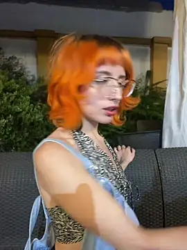 Czat XXX na żywo – Alice_Hecatee