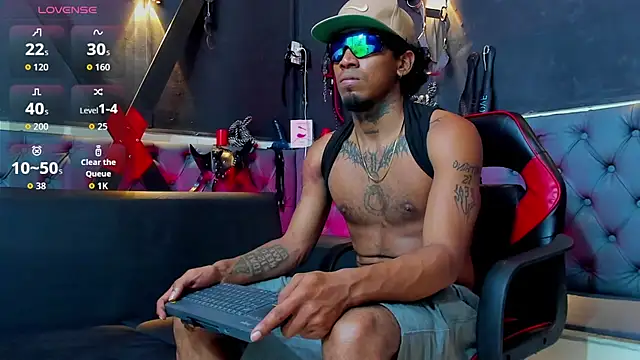 DIEGO_WICKED Show in webcam