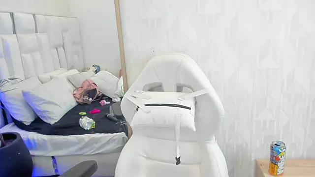 دردشة iim_Cloe الجنسية المباشرة