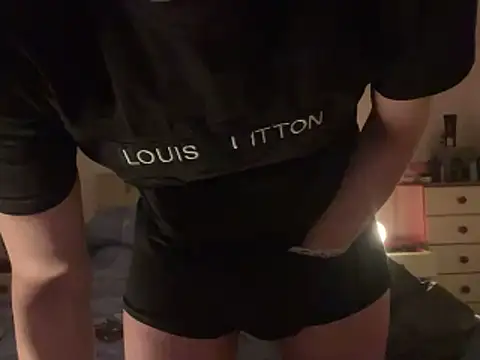 malcolm2334 即時 XXX 聊天