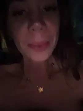 Chat +18 de zelyramonvielly ao vivo