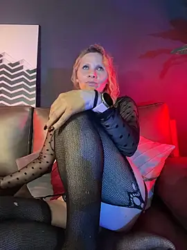 EvangelineLove_のライブXXXチャット