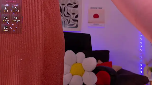 Chat +18 de ViolettCastel ao vivo