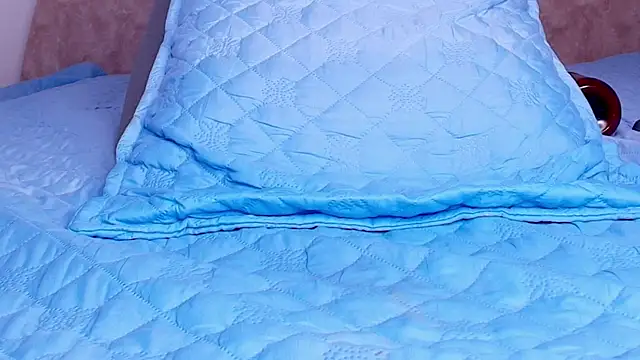 Chat +18 de anisha_x ao vivo